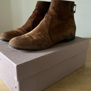 Gianvito Rossi brown suede flat ankle boots in size 10
